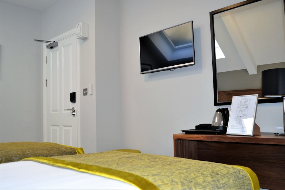 New Park Hotel 26/50