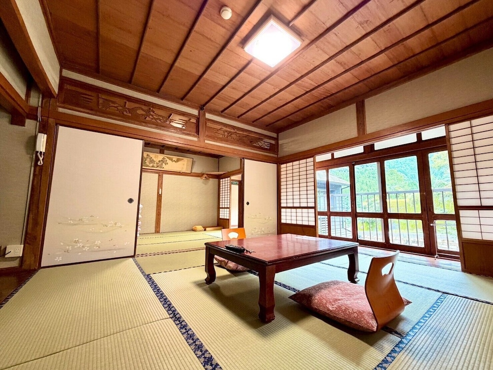 JAPANESE, SUPERIOR, FAMILY, ADULT ONLY