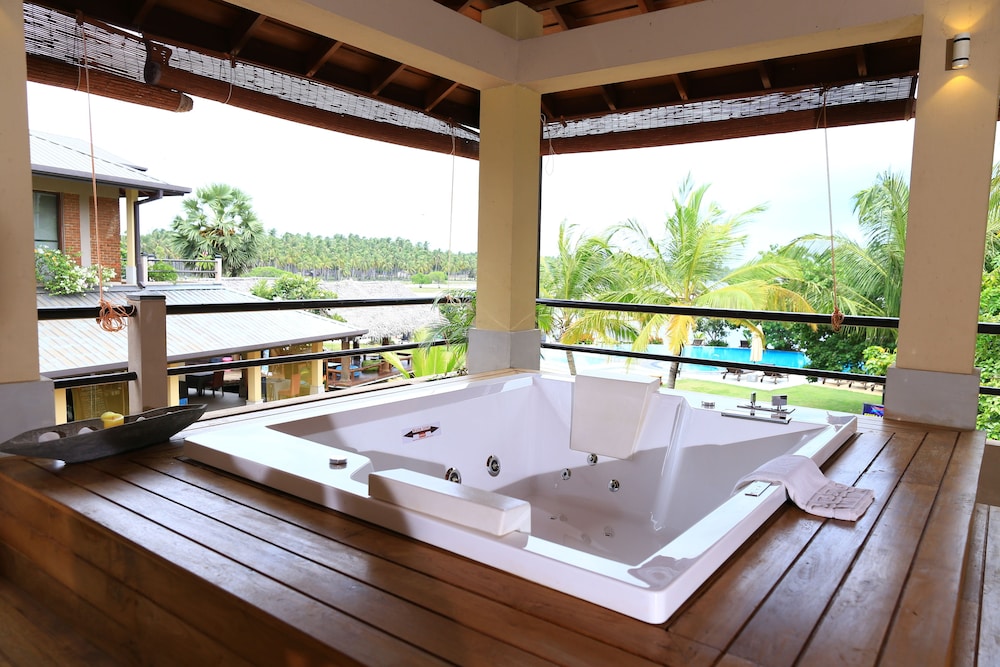 Amaranthe Bay Resort Spa 38/55
