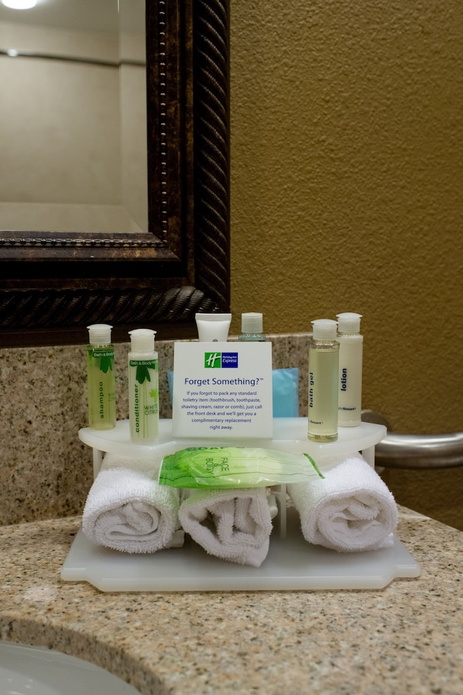 Holiday Inn Express Hotel Suites Oxford 25/46