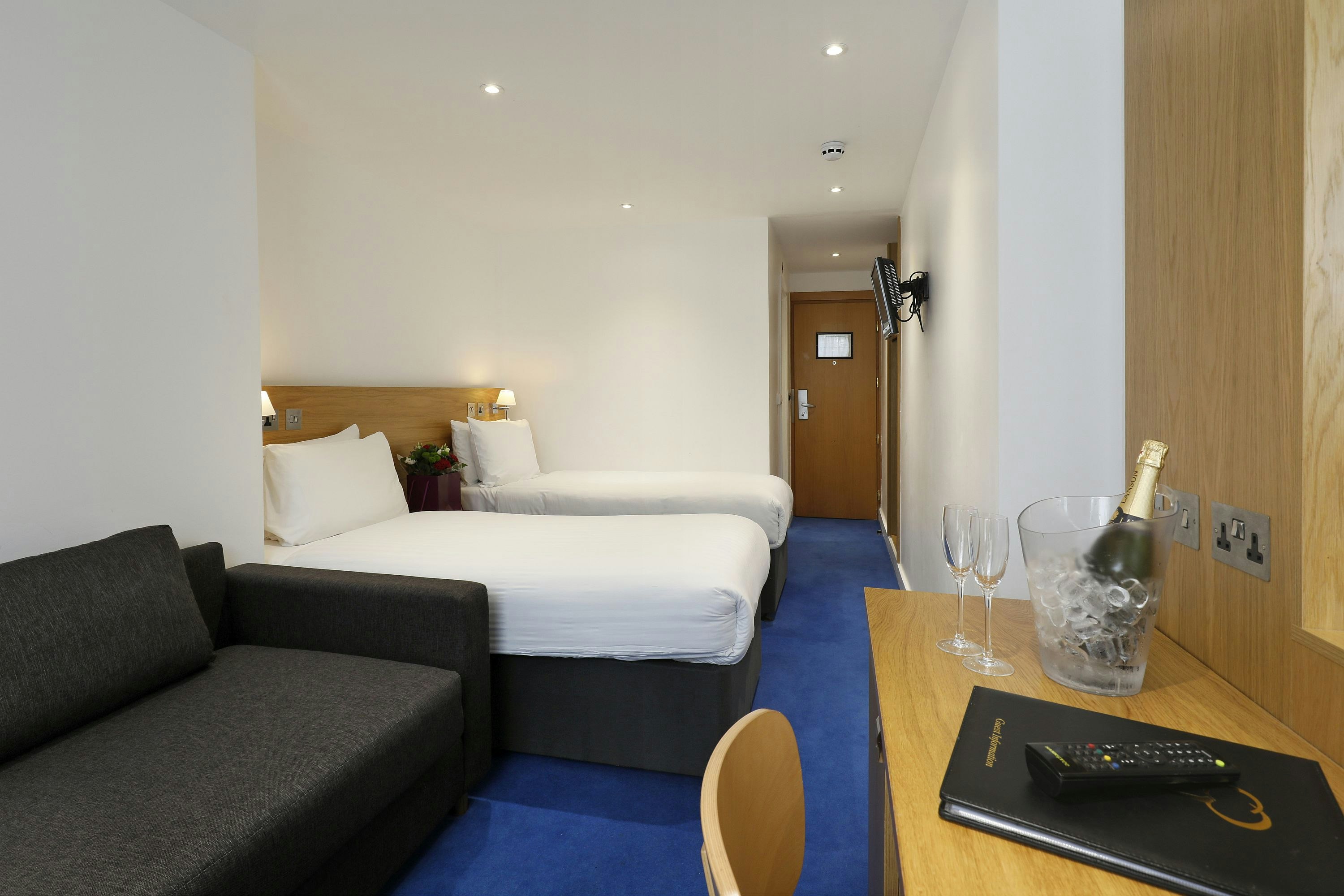 Central Park Hotel 27/49
