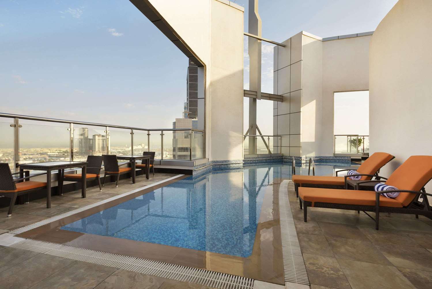 swimming pool spa