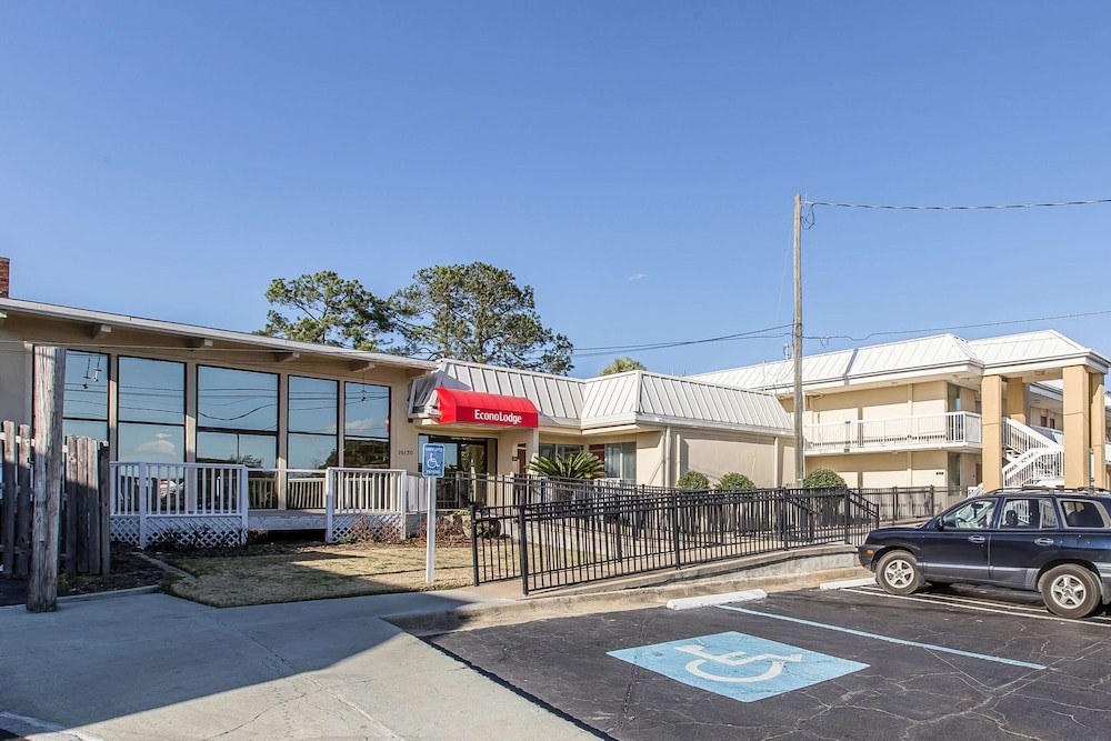 Econo Lodge Thomasville 52/64