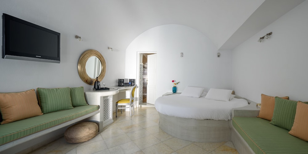 Pegasus Suites & Spa Hotel - Adults Only 31/42