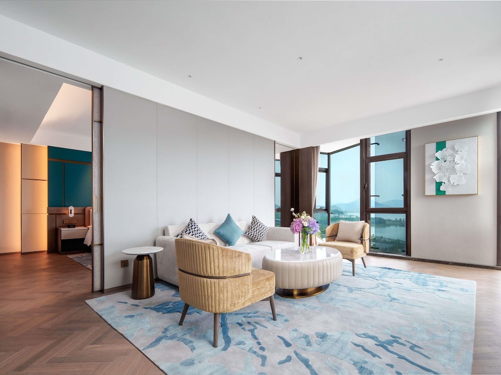 Grand Mercure Hangzhou Qingshan Lake 45/59