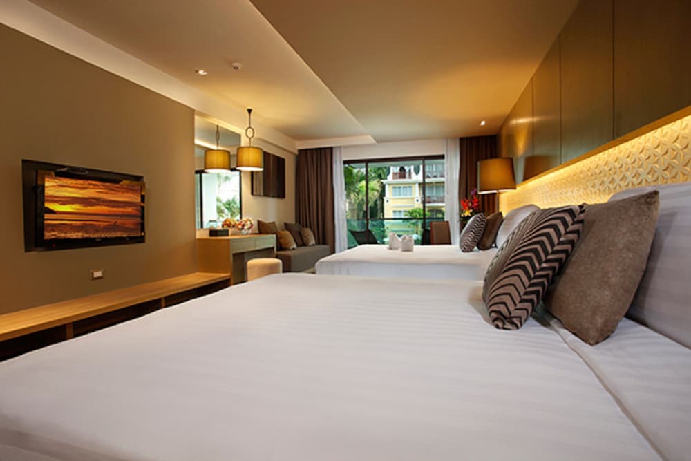 Phuket Graceland Resort & Spa 14/70