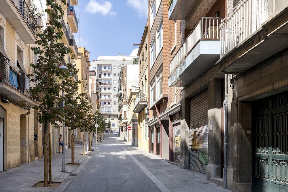 APARTMENTS SATA SAGRADA FAMILIA AREA 42/51