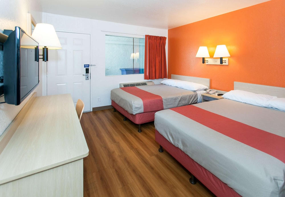 Motel6 Rosemead, CA - Los Angeles 21/46