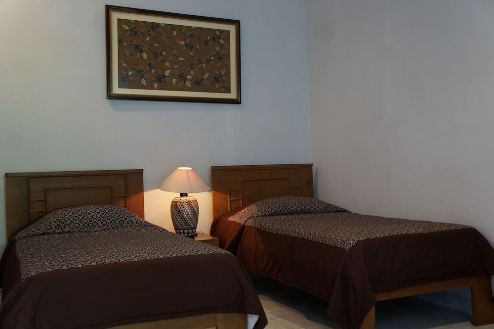 Hotel Kirana 19/54