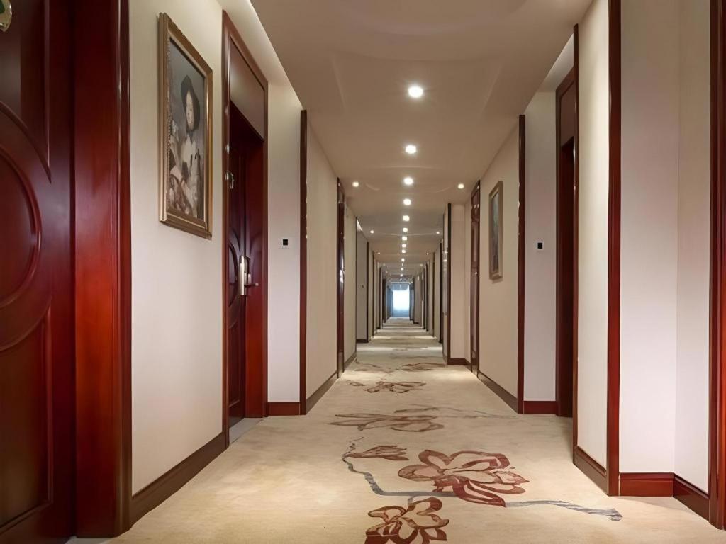 Vienna International Hotel (Guangzhou Tianhe Olympic Sports Dongpu) 36/49