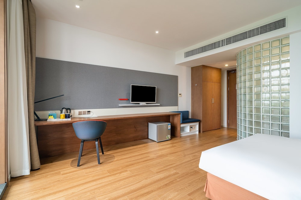 Holiday Inn Express Yangzhou City Center 27/71