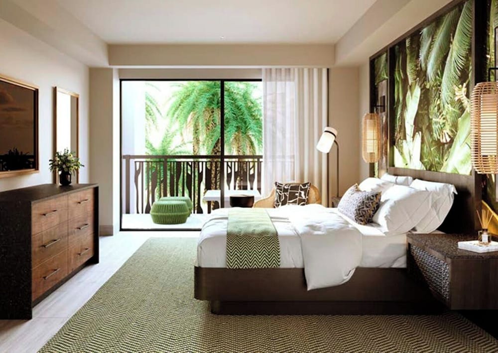RESORT, JUNIOR SUITE, KING BED, WATER PARK VIEW