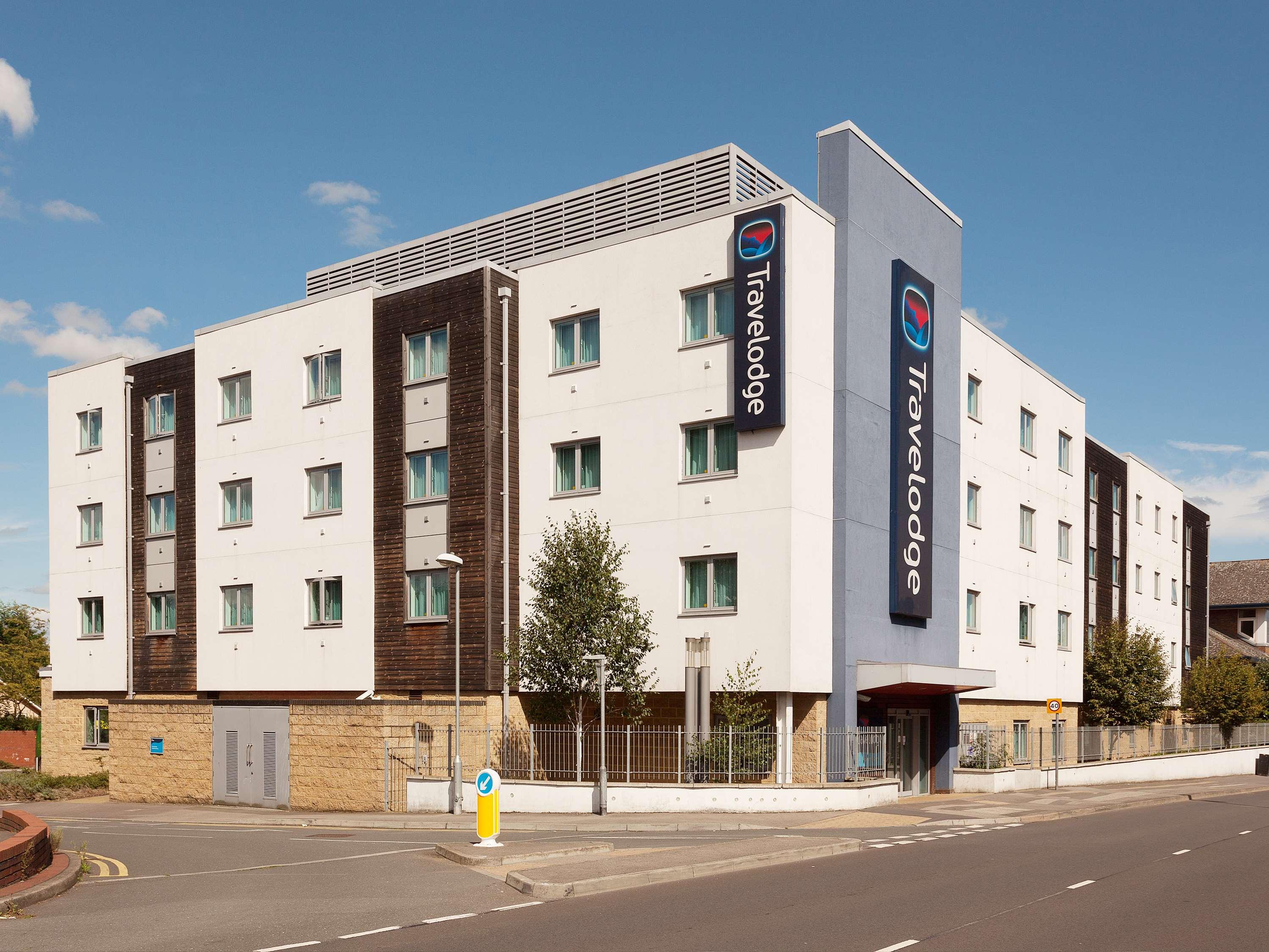 Travelodge Bracknell Central 21/22