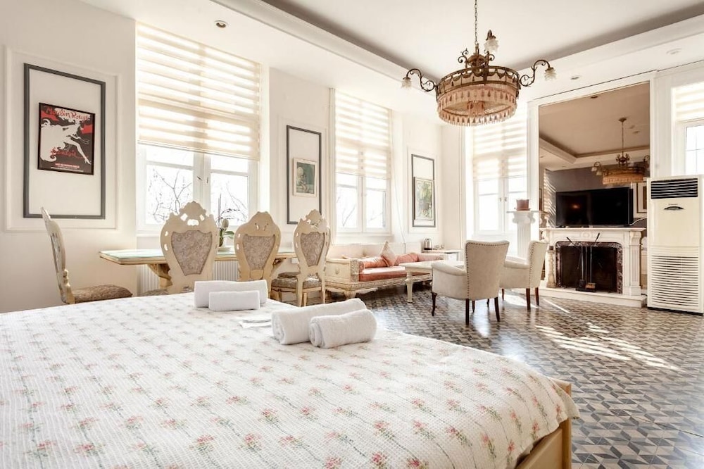 Cezayir Rooms 45/60