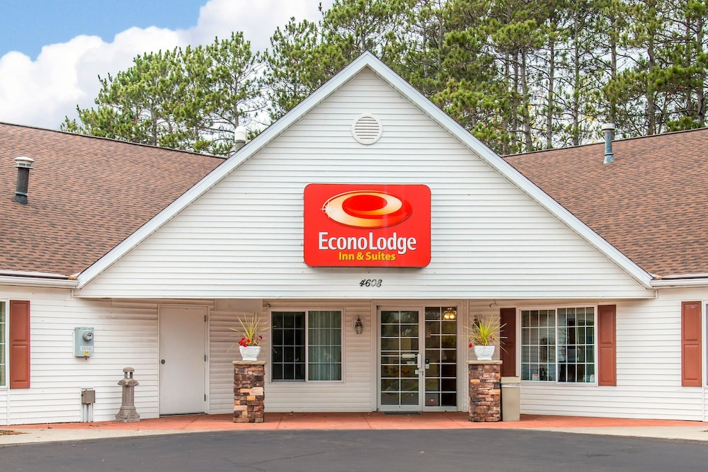 Econo Lodge Inn & Suites Eau Claire South 4/33