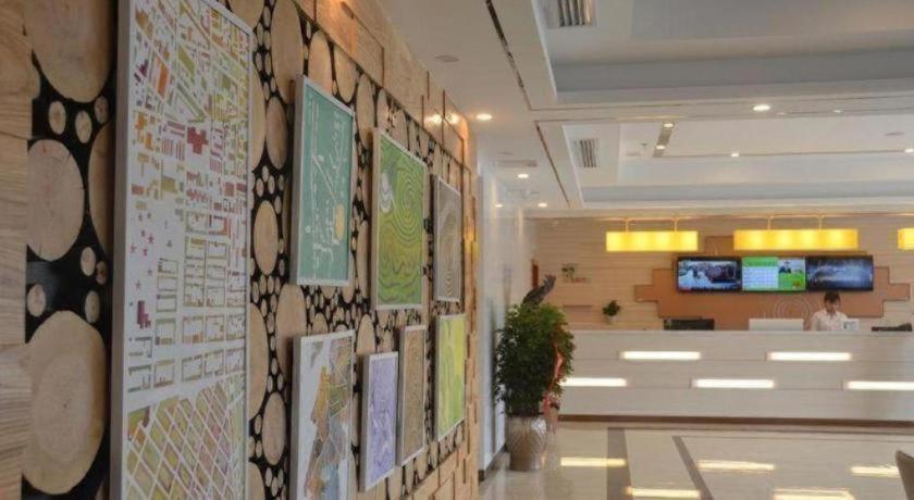 GreenTree Inn Guiyang Wudang District High-speed Railway East Station 7/43
