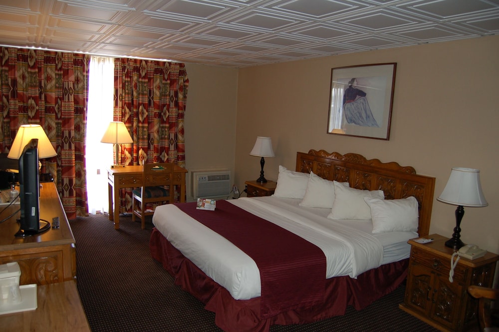 Standard, King Bed