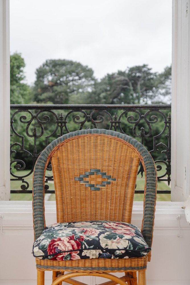 Chateau Du Clair De Lune 35/50