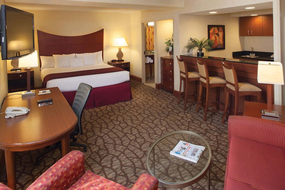 Doubletree By Hilton Hotel Oak Ridge Knoxville 24/65