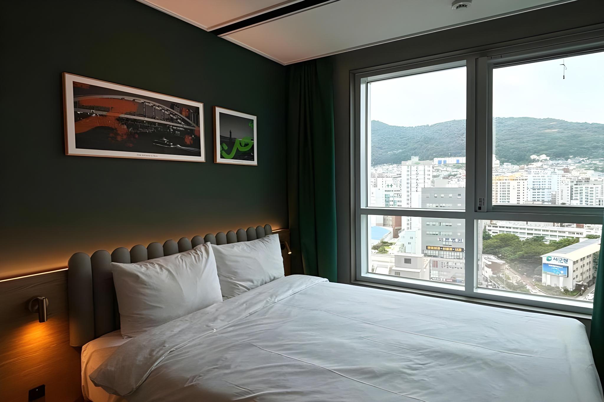Factory, Modern, Twin Beds