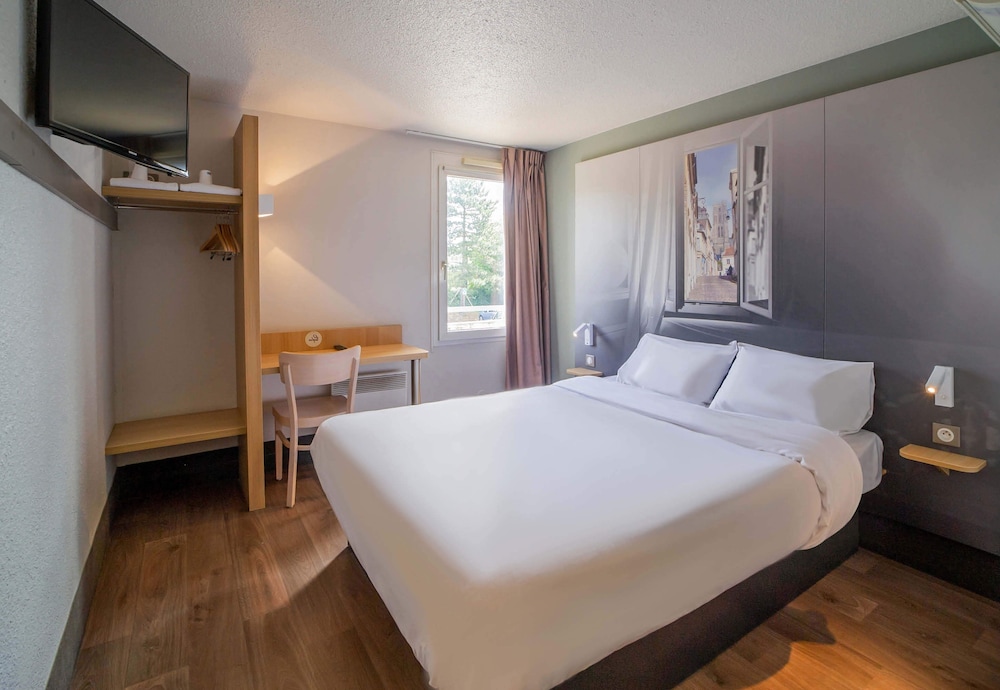 Room at B&B Hotel Saint Quentin, SAINT QUENTIN