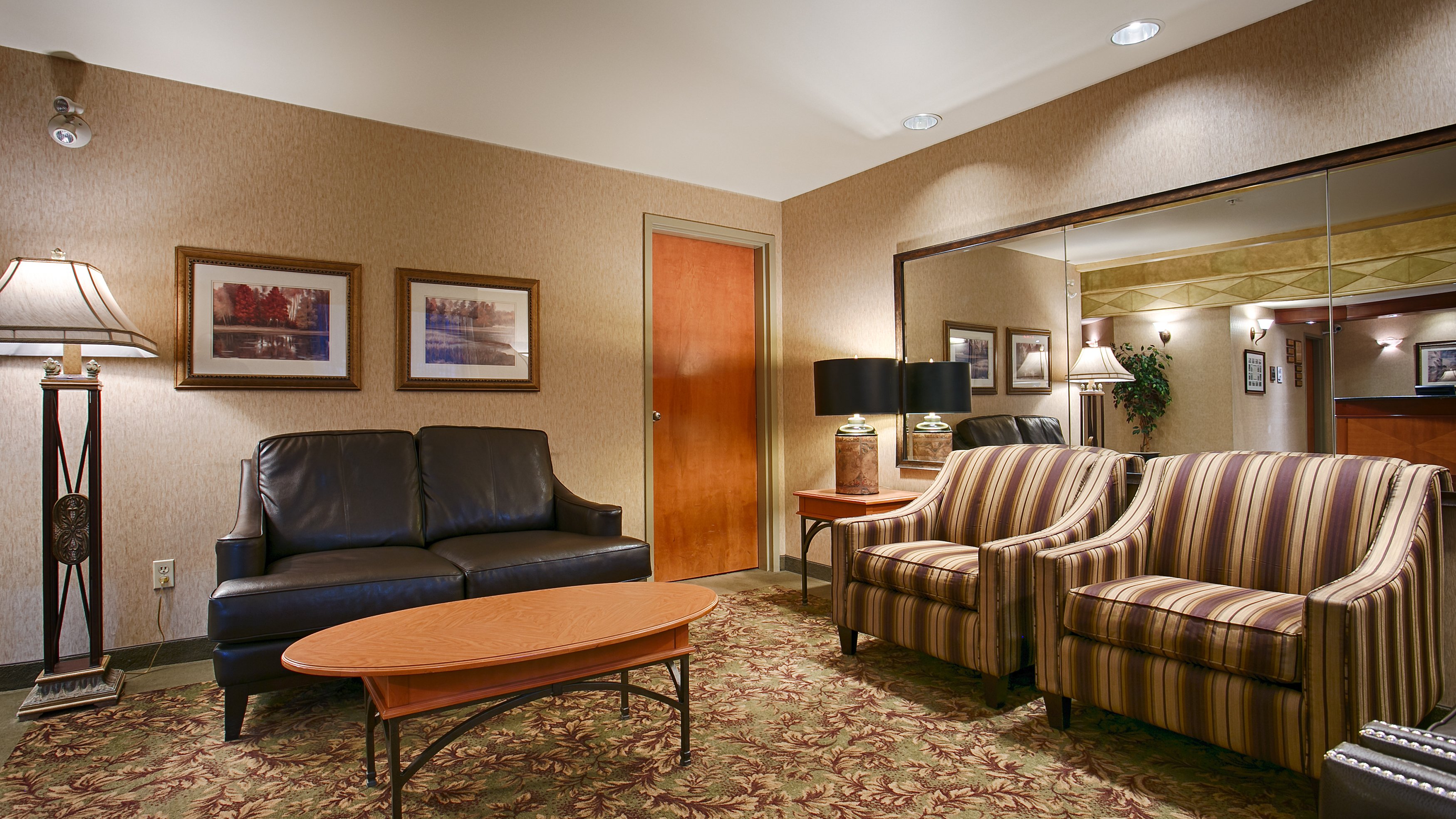 Best Western Plus Calgary Centre Inn 27/50