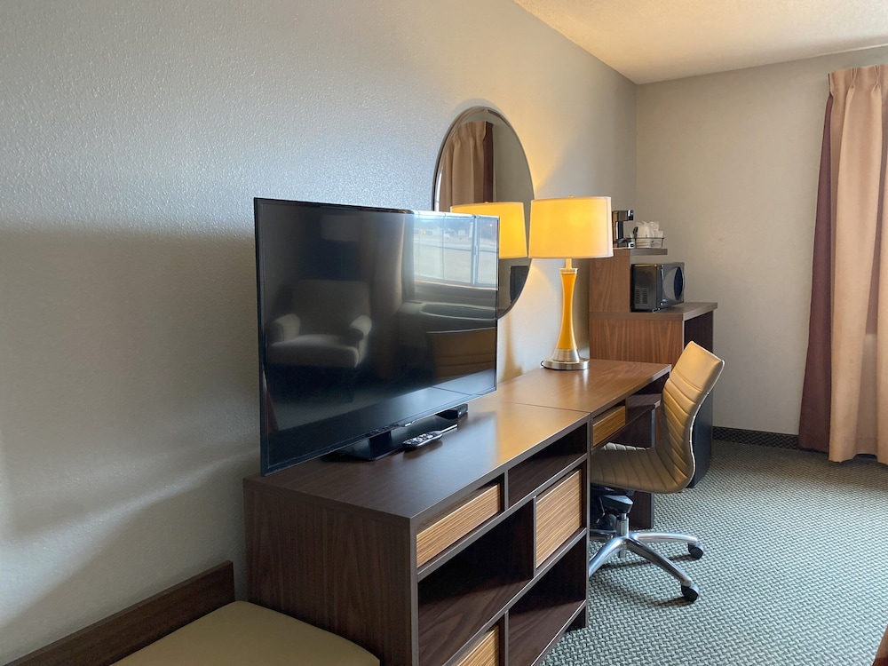 Super 8 by Wyndham Winfield/Quail Ridge Area 17/26