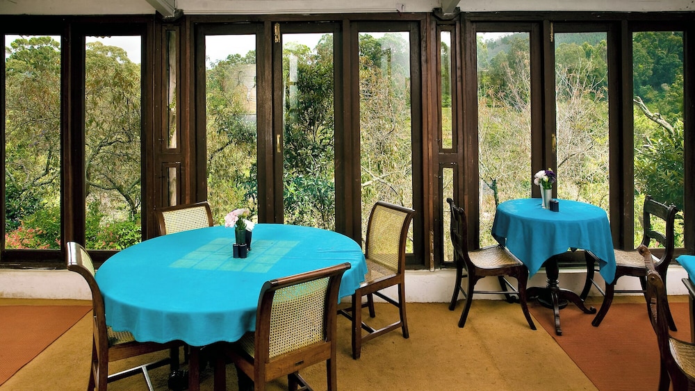 Neemrana S Wallwood Garden 20/28