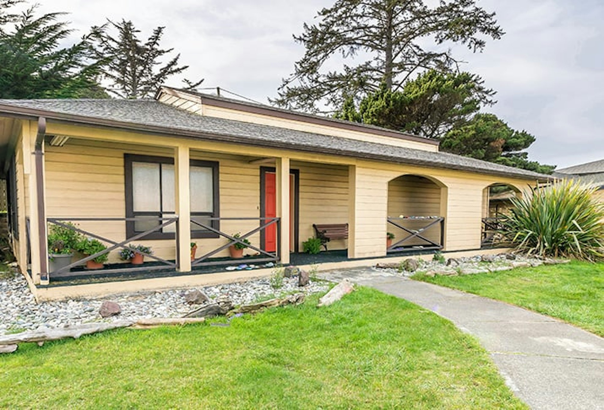 Gold Beach Inn 30/33