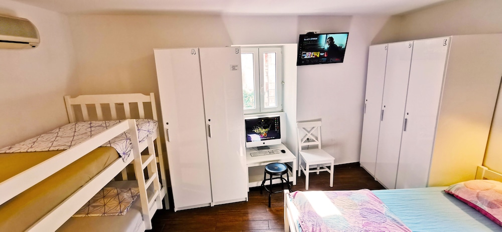 Croparadise Hostel 13/50