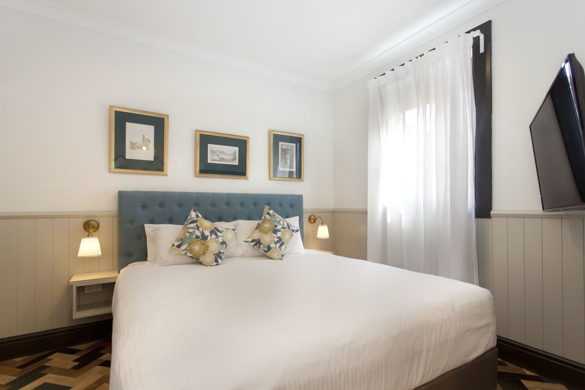 2 Bedrooms, Luxury, Penthouse, 2 King Beds, Opera House View