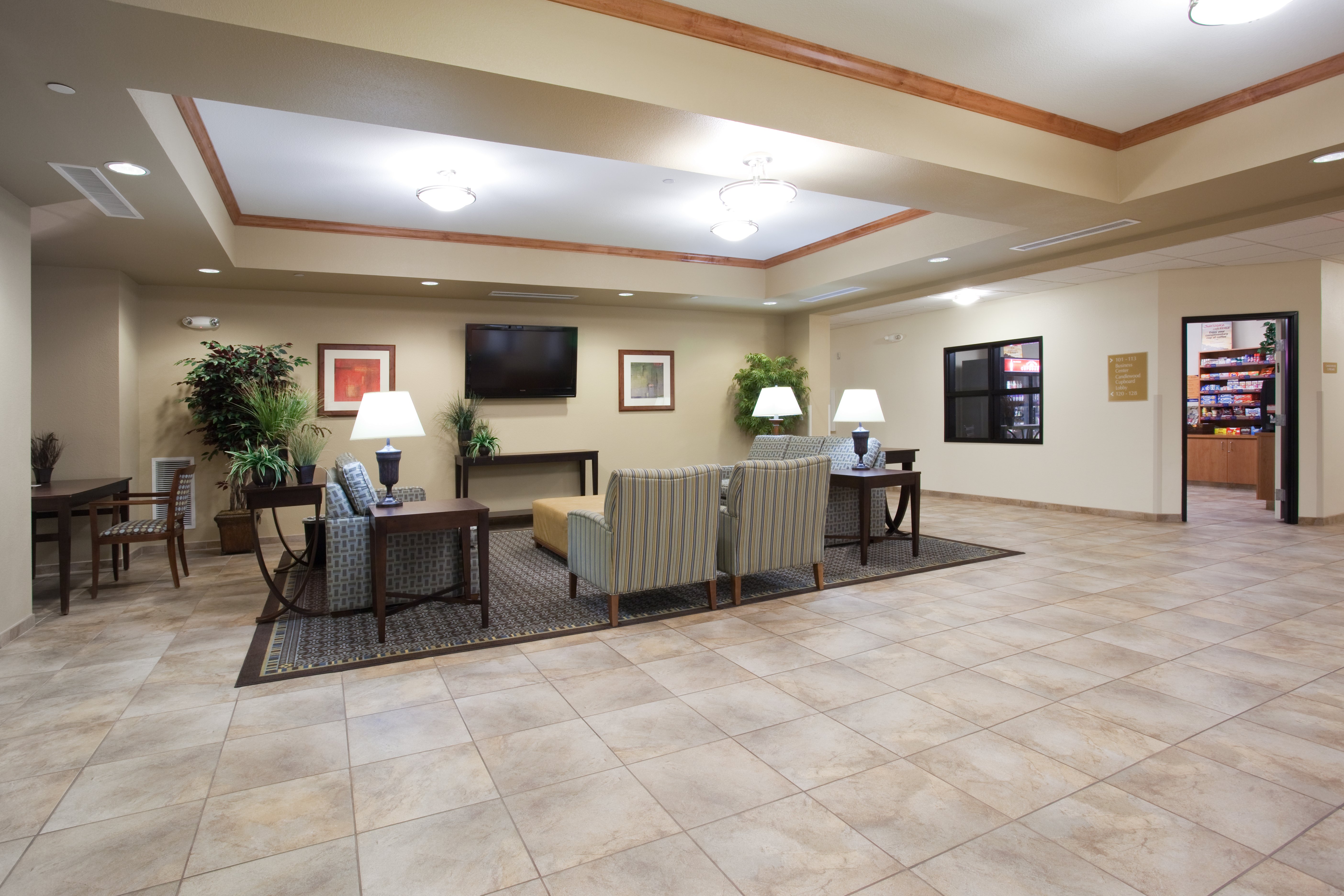 CANDLEWOOD SUITES CRAIG-NORTHWEST 11/70