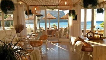 Hôtel De La Plage Mahogany 61/66