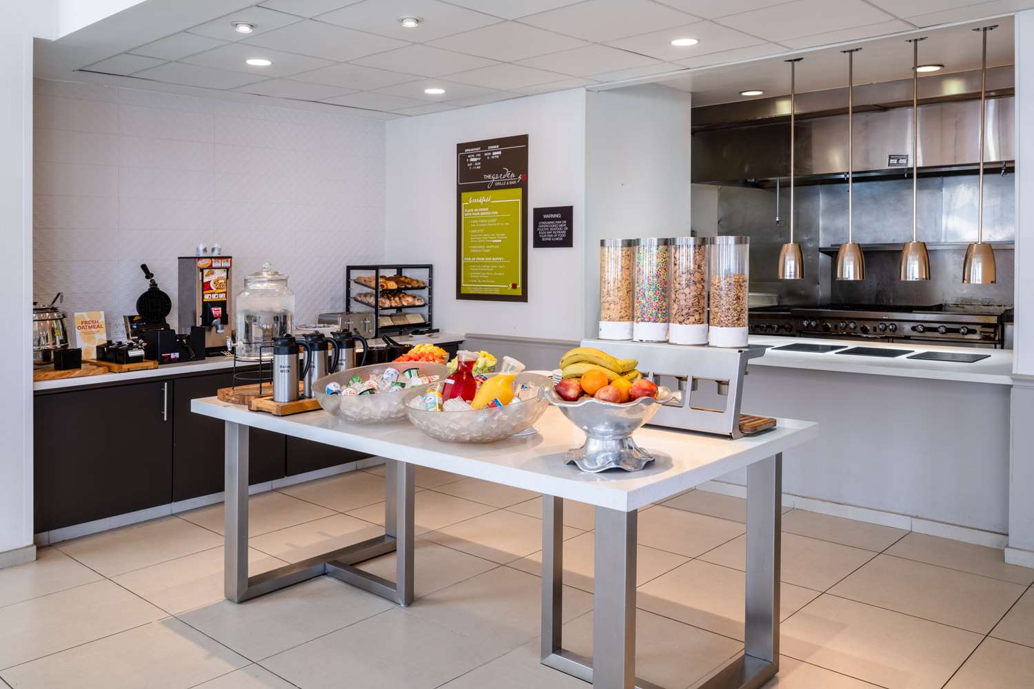restaurant cafeteria