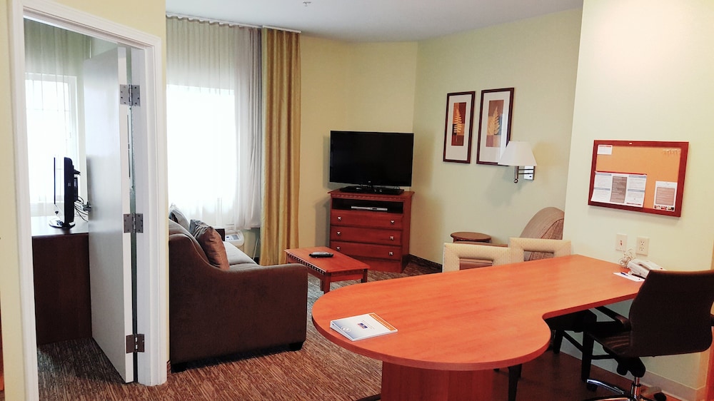Candlewood Suites Oklahoma City-Moore 31/38