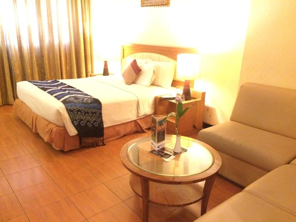 Blue Atlantic International Hotel 6/18