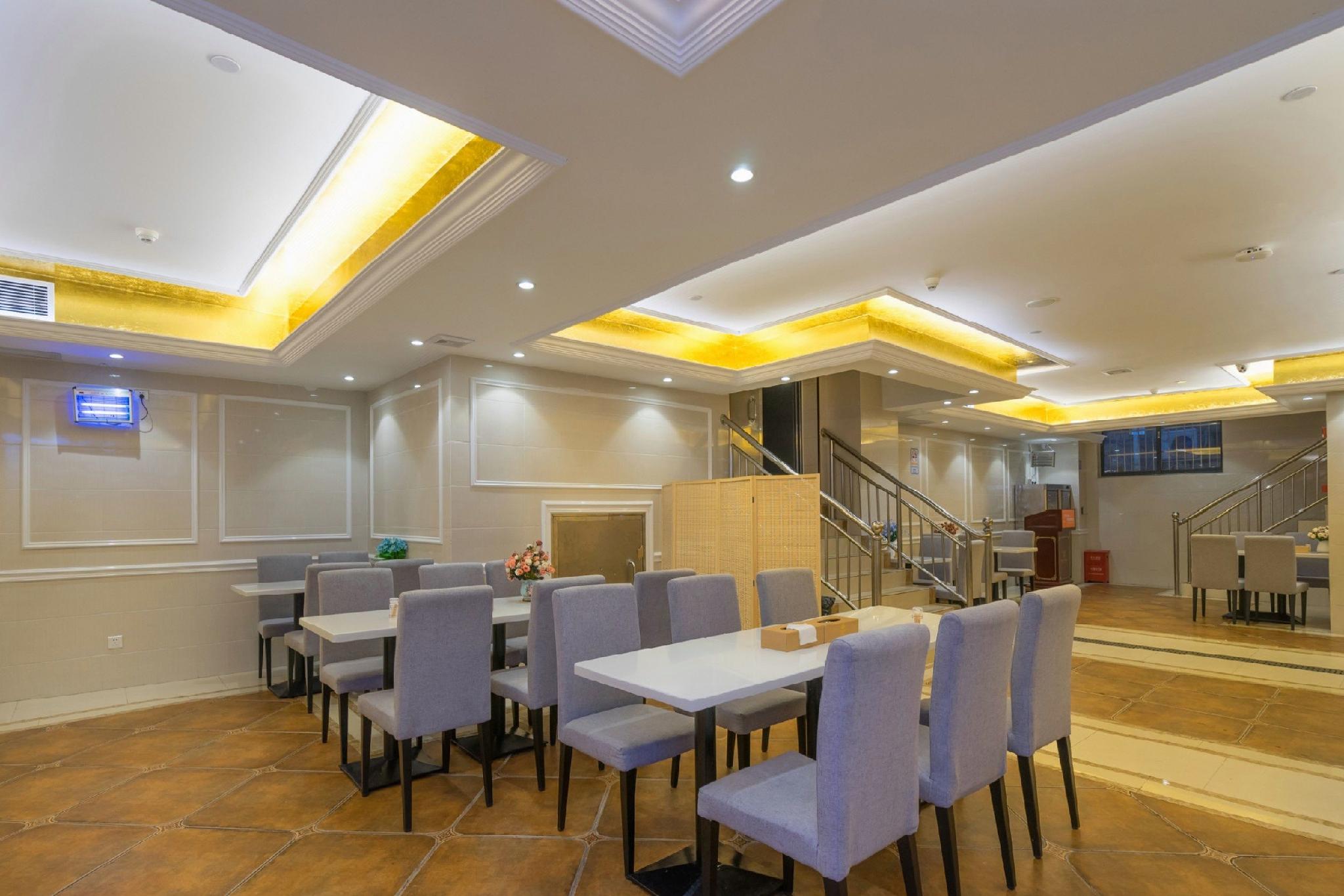 Vienna Hotel (Guangzhou railway station & Xiaobei subway station) 43/48