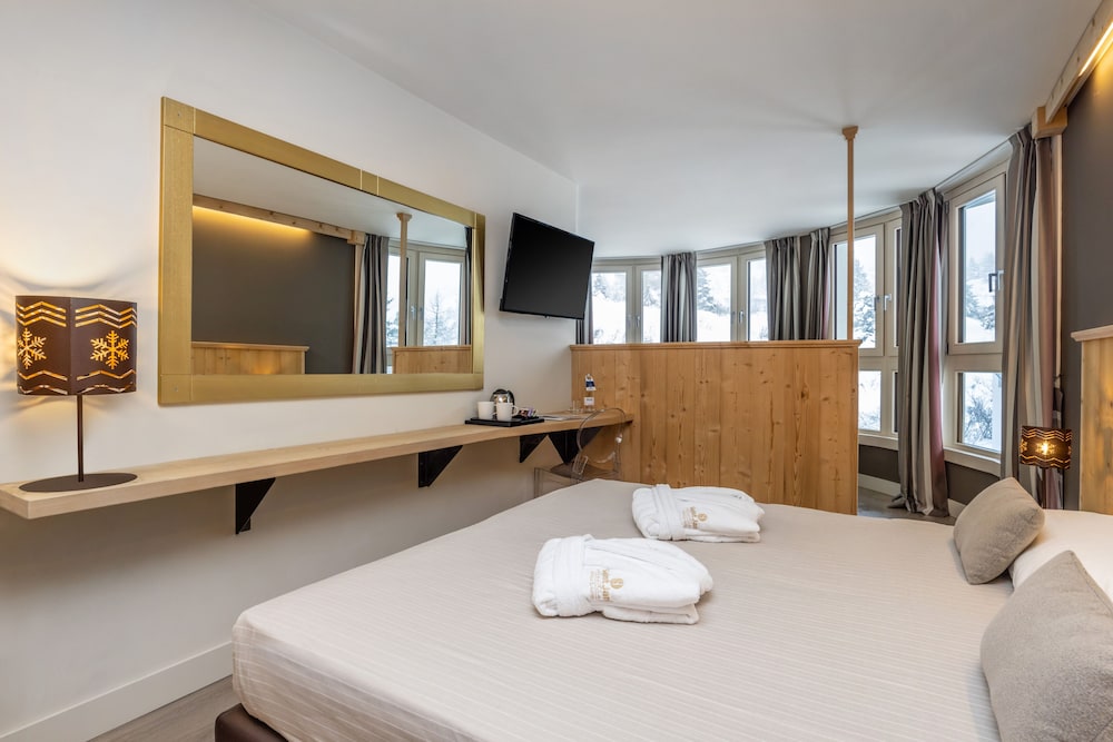 Hotel Piandineve 14/64