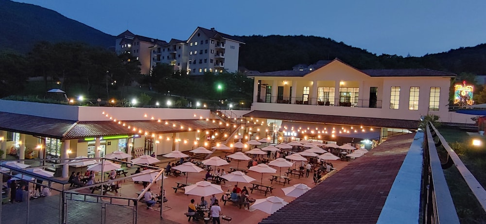Tops 10 Resort Donggang Cistar 2/48
