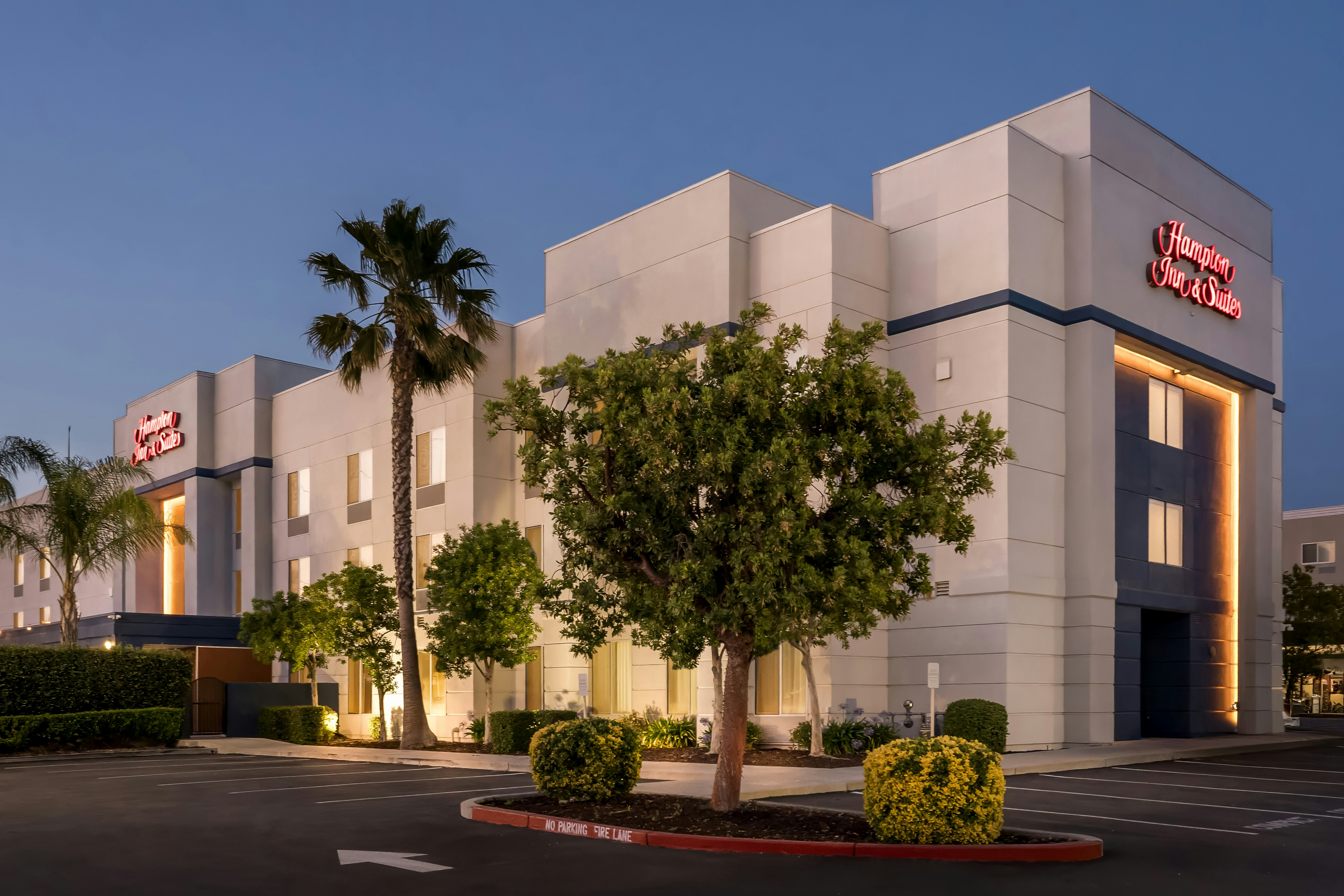 Hampton Inn and Suites Lathrop 57/61