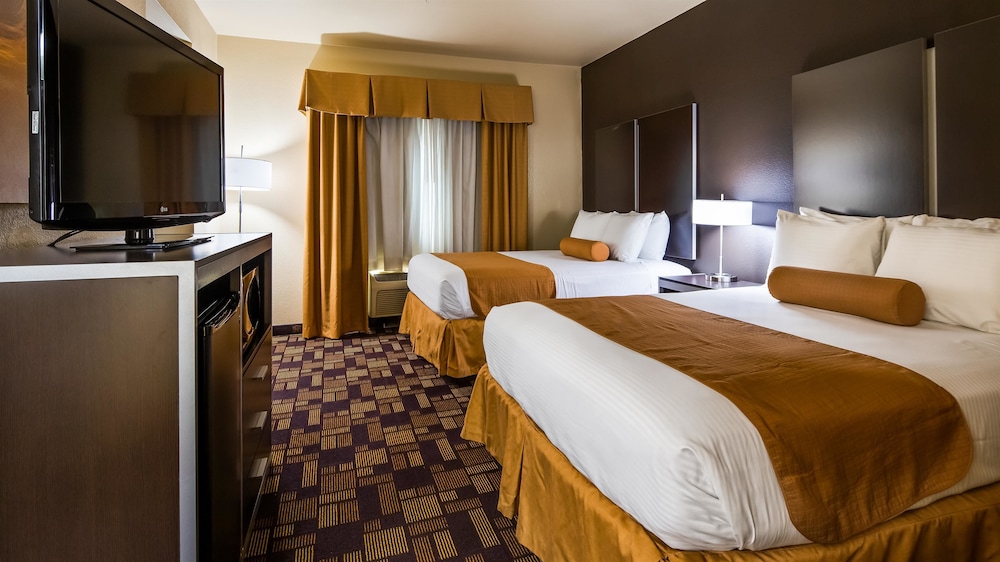 Best Western Windsor Pointe Hotel & Suites-AT&T Center 6/28