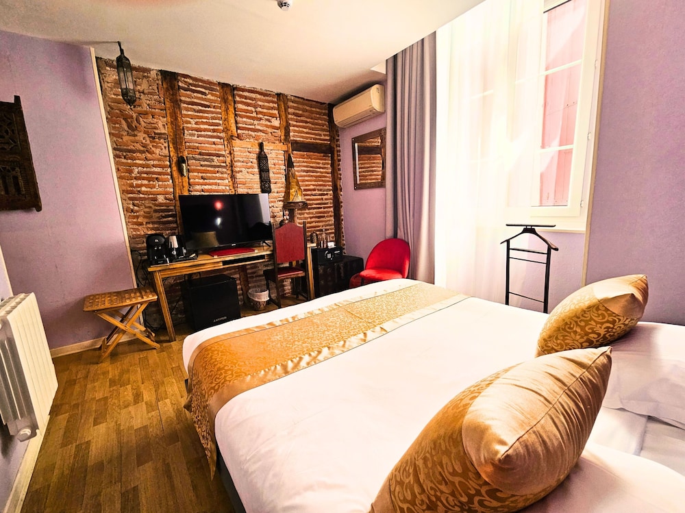 Hotel Renaissance 19/77