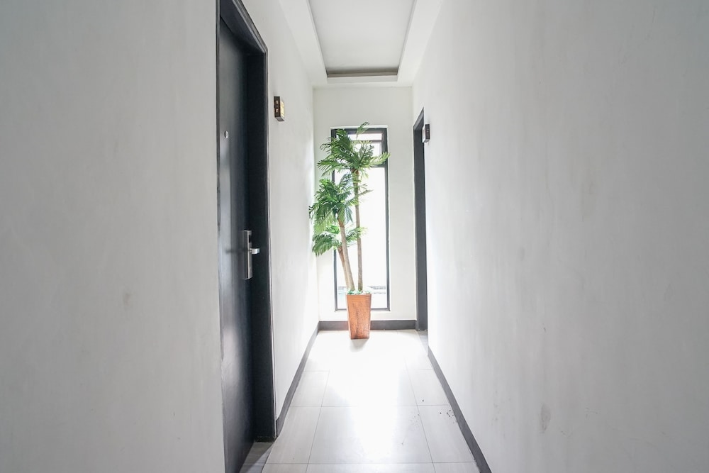 Hotel Sanrina Makassar 39/70