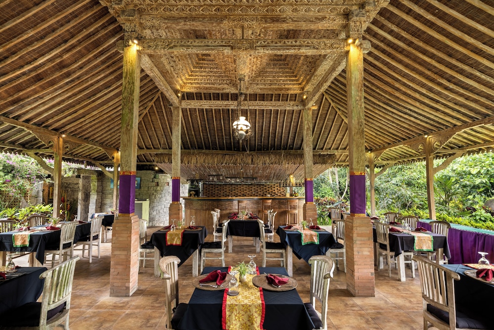 SENETAN VILLAS AND SPA RESORT 32/50
