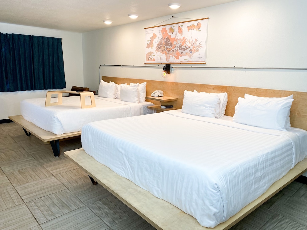 University Inn 23/63