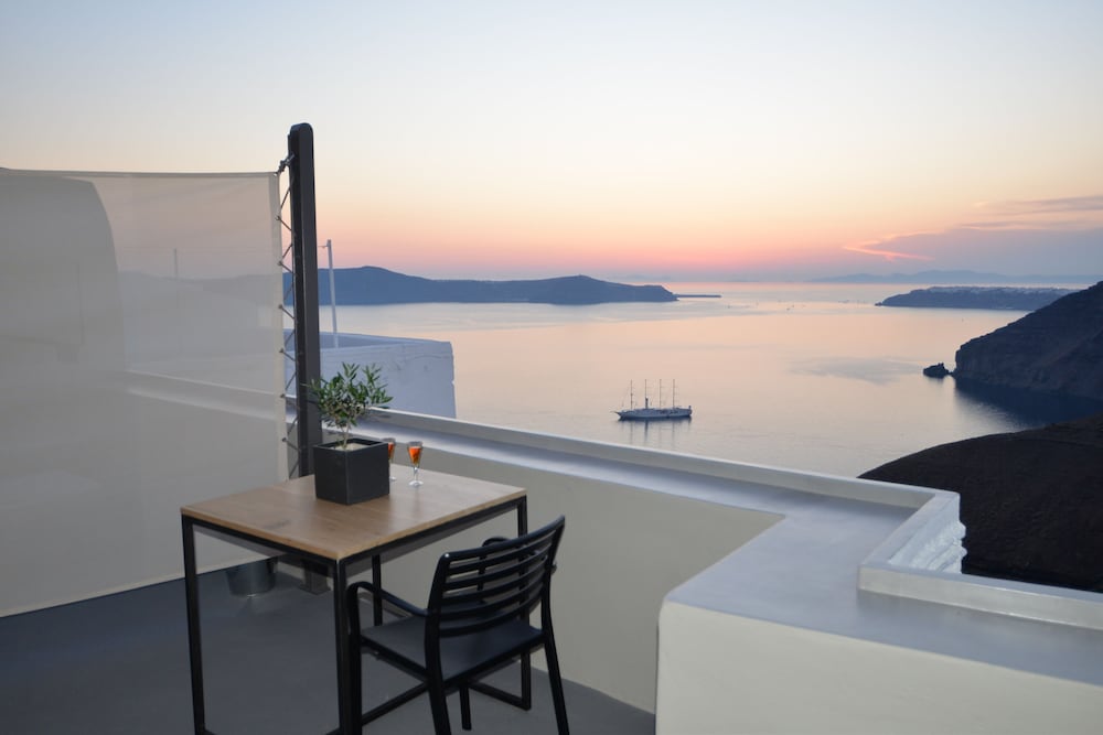 ARIA SUITES 32/50