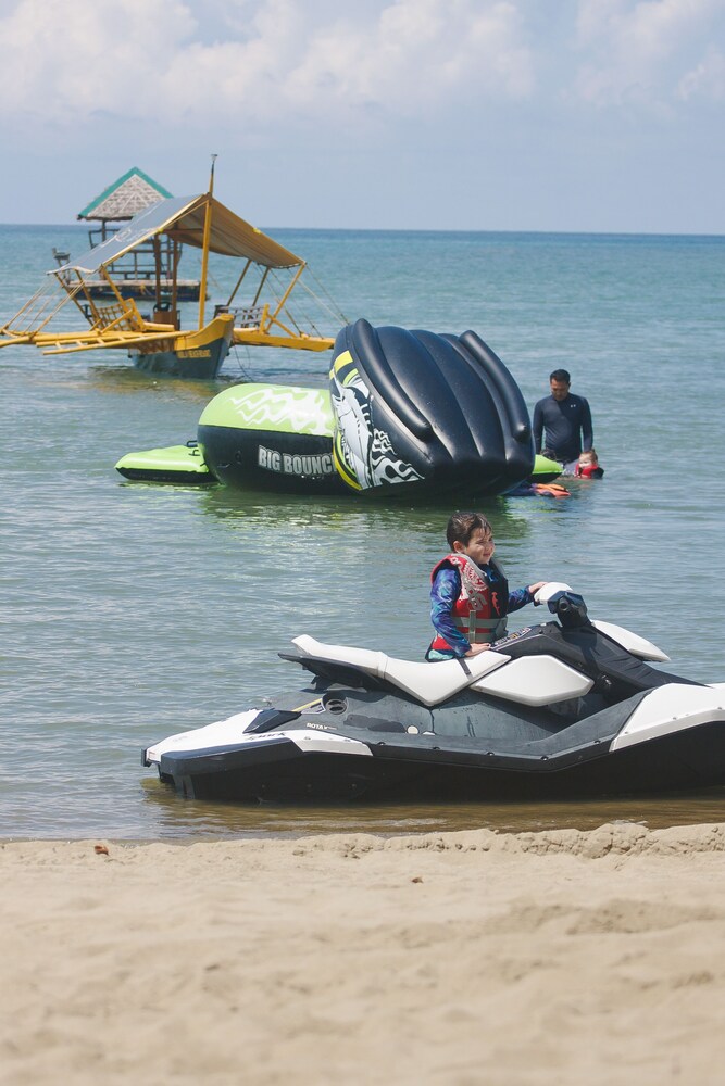 Nabulao Beach And Dive Resort 56/70