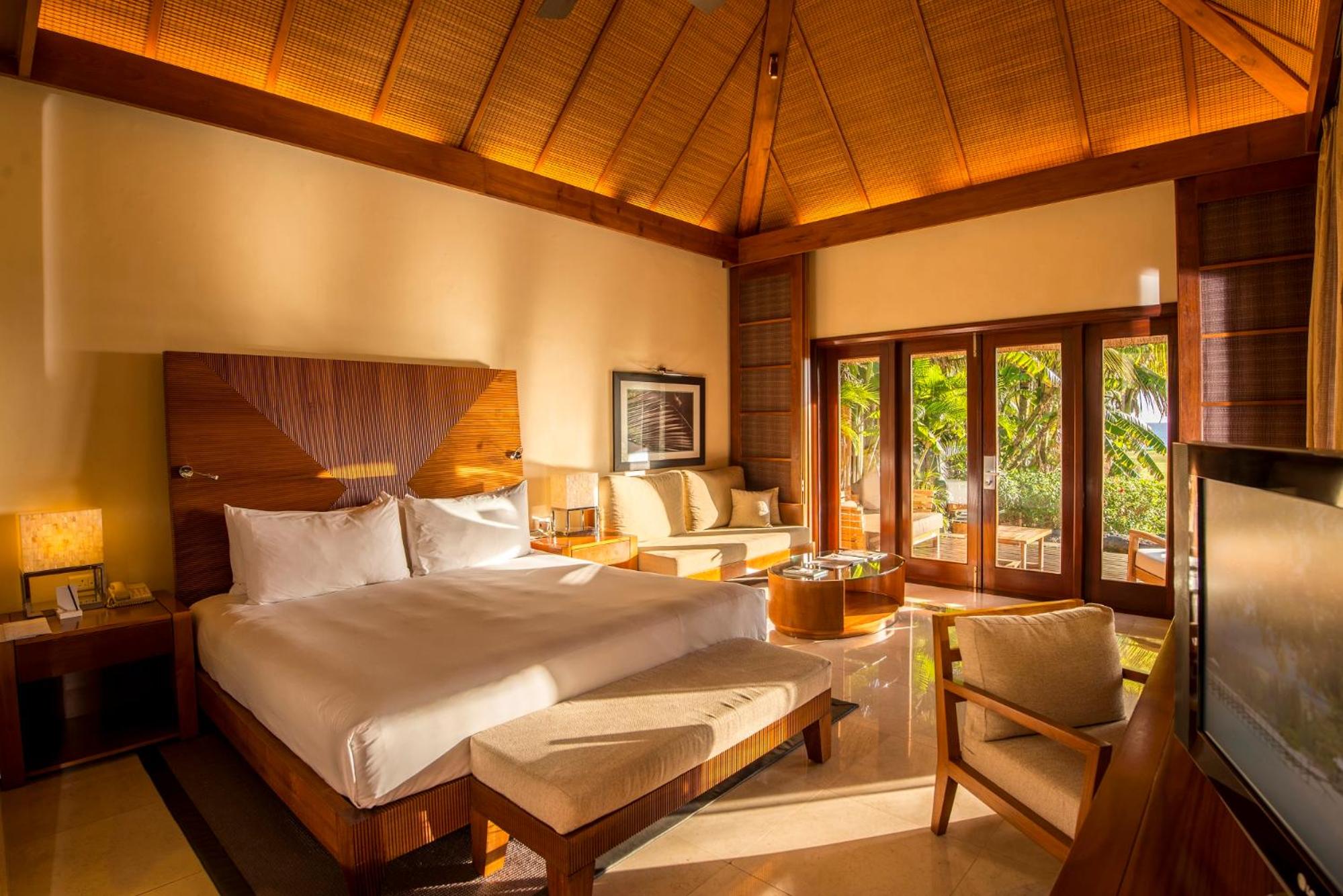 POOL, SUITE, VILLA, DOUBLE BED, OCEAN VIEW