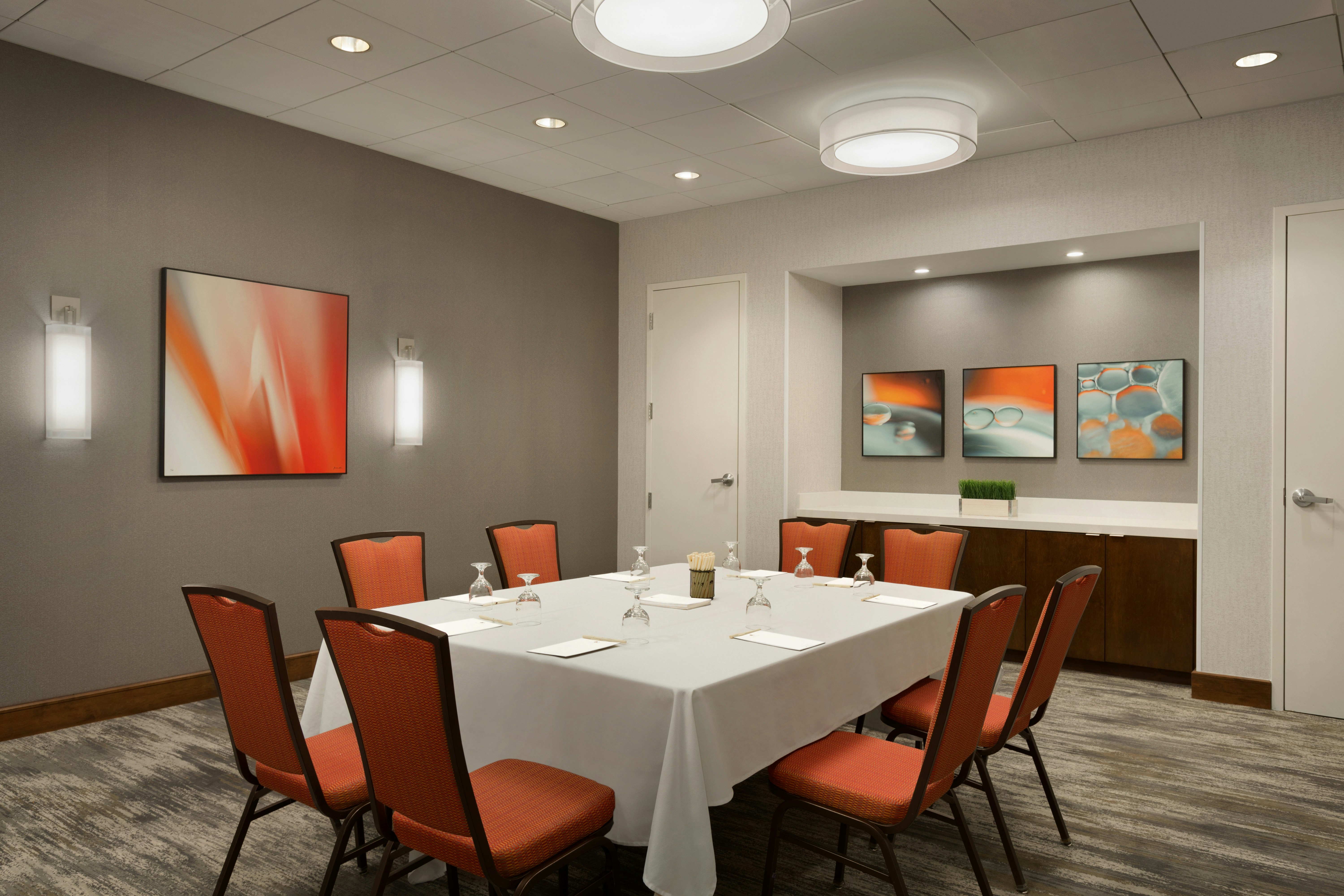 DoubleTree by Hilton Hotel Hartford - Bradley Airport 19/21