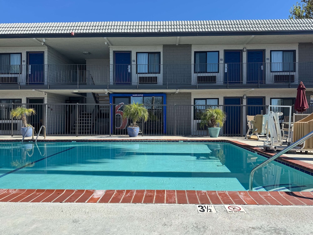 Motel6 Simi Valley, CA in SIMI VALLEY - CA